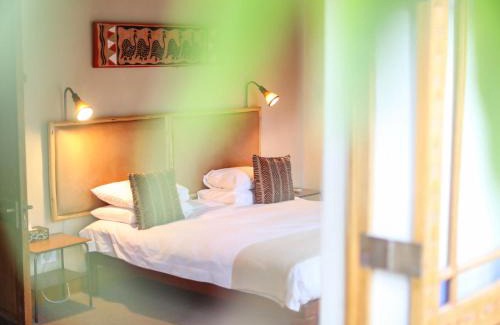 Cape Town City Centre Cabin | iKhaya Lodge