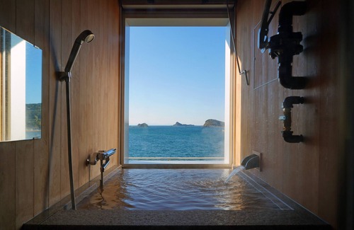 Katsumoto House | IKI RETREAT by Onko Chishin