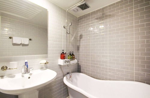 Yonggon Hotel | Iksan Healing