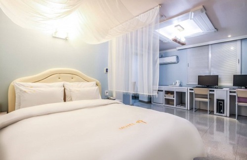 Songman Hotel | Iksan Jjak