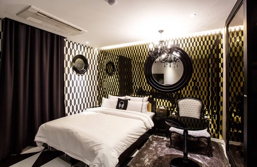 Yonggon Hotel | Iksan Mari