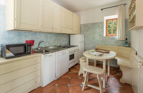 Val Canina Apartment | Il Castagno, La Quercia, Sassetta, Livorno and Coast