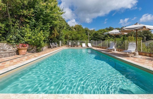 Val Canina Apartment | Il Castagno, La Quercia, Sassetta, Livorno and Coast