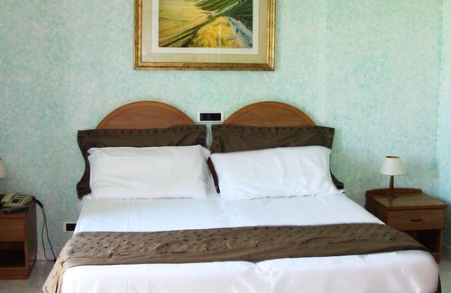 Cupra Marittima Hotel | Il Corbezzolo