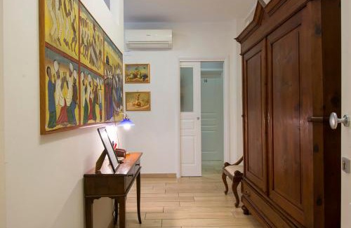 San Donato-San Vitale House | Il Mughetto