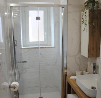 Quartiere XXXI Giuliano Dalmata Apartment | Il portoncino verde