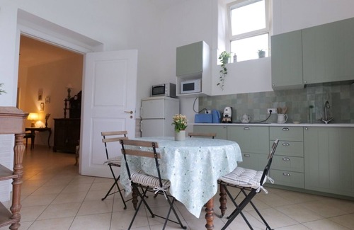 Vomero Apartment | Il Tempo Ritrovato - Holiday Home