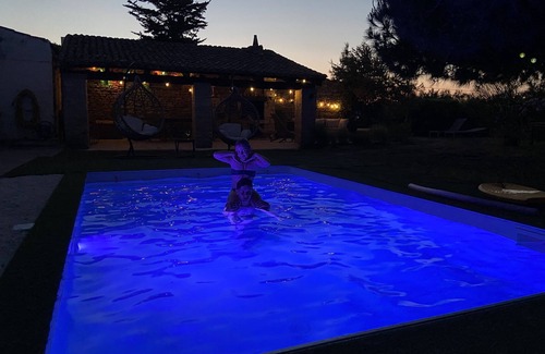 Domino House | ILE D'OLERON in DOMINO traditional oléronaise house 6/8 persons