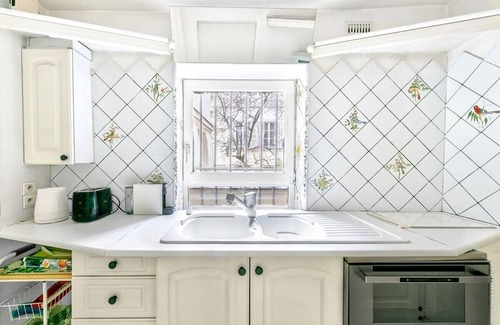 Notre Dame Apartment | Ile Saint Louis - Quai d'Orleans 2bdr by B'Your Home