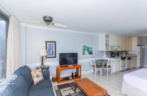 Waikiki Apartment | Ilikai Marina 987 City View Studio