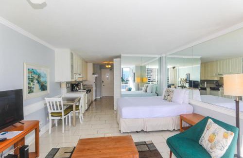 Waikiki Apartment | Ilikai Marina 987 City View Studio
