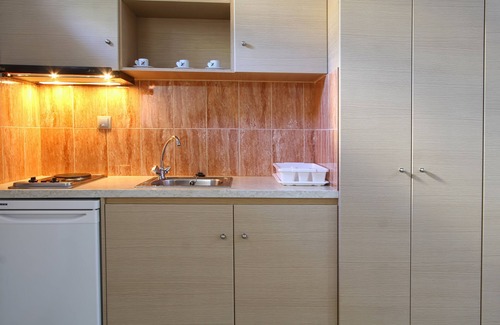 Paralia Agias Fotinis House | Ilioxenia Studio & Apartments