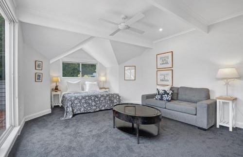 Palm Beach House | Iluka Palm Cove Penthouse