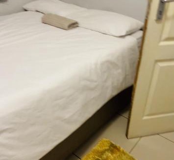 Esikhawini H House | Imbamfu guest house
