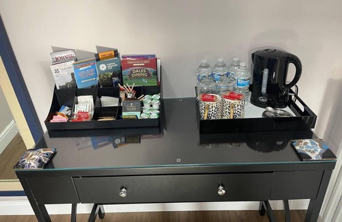 Brighouse Apartment | Immaculate 1-bed Studio With Outside Patio