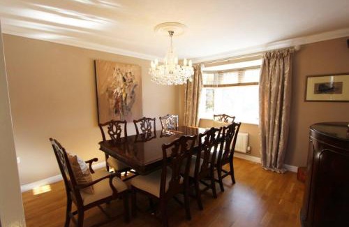 Lee-on-the-Solent House | Immaculate 4BD Family Home in Lee on the Solent