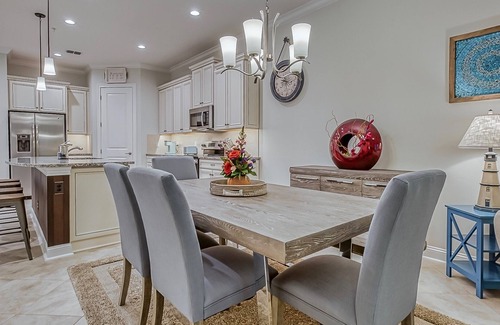 American Beach Condo | Immaculate Family Friendly 3BR/3BA Beach Villa with TESLA Charger