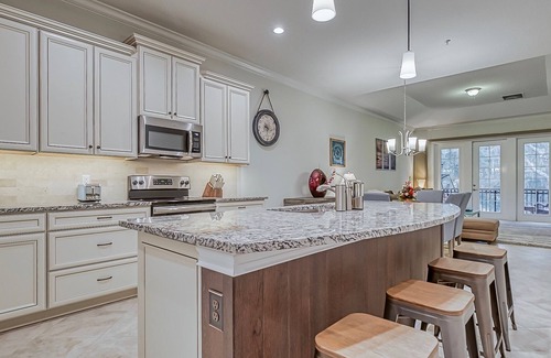 American Beach Condo | Immaculate Family Friendly 3BR/3BA Beach Villa with TESLA Charger