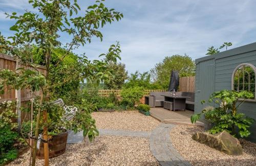 Stoke by Nayland House | Immaculate luxury retreat in pretty village with great pubs - Box Valley Cottage