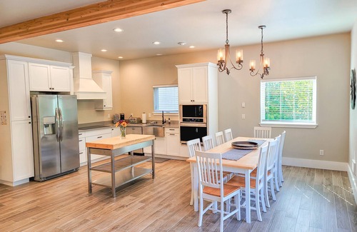 Netarts House | Immaculate newly built home less than 5 minutes to the beach!