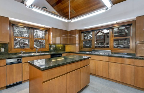 Beaver Creek House | Immediate Ski In/out, Views, OFP, Pool/HT, Superb Kitchen, walk2 village-PERFECT