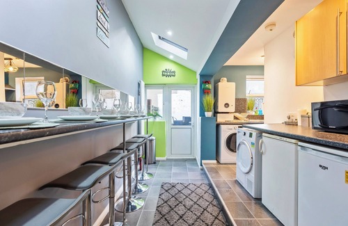 Ferndale House | Impeccable 4-Bed House with garden in Brixton