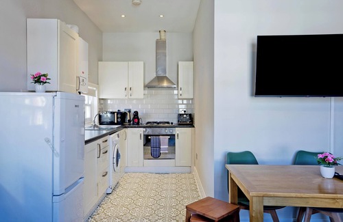 Wall End Apartment | Imperial Barking Road Apartments