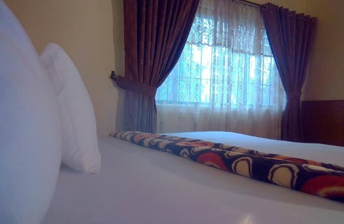 F-7 Sector House | Imperial Guest House