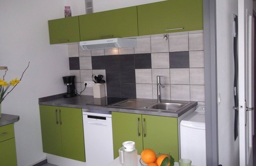 Clermont-Ferrand Apartment | In a quiet area, very nice F1 28m2, parking, WI-FI, ideal for spa treatments, internships.