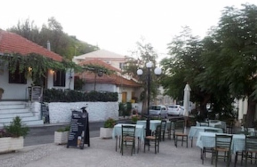 Divarata Villa | In a secluded setting with sea and mountain view. Infinity pool,10 mins to beach