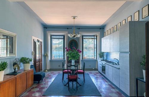 Marone House | In Riva al Lago di Iseo Residenza LOFT