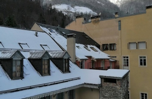 Cauterets Apartment | In the center of Cauterets Beautiful 2-bedroom apartment
