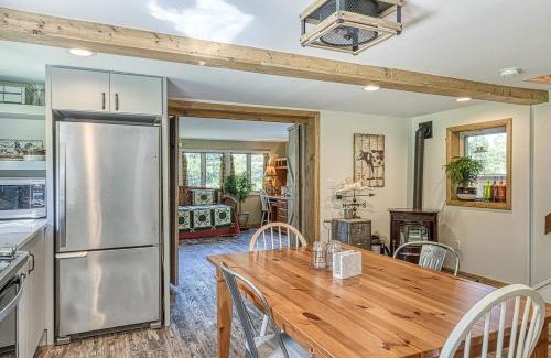 Swan Lake House | In the clouds your cozy- lake house