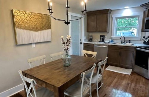 Mariah Hill House | In the country just minutes from Holiday World!