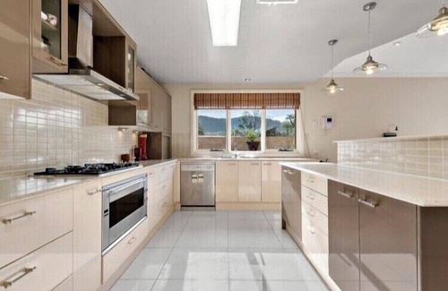 Bellbird House | In the Hunter Valley and need a place to stay for a big group? Look no further