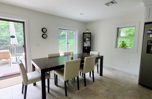 Wellfleet Apartment | IN-TOWN, TUCKED AWAY! Beautiful 1BD-Sleeps 4, Central A/C, Walk to Wellfleet Town Center & Harbor