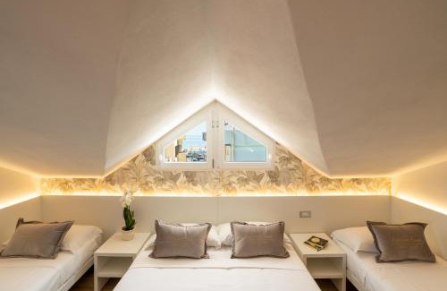 Fogliano Marina Apartment | Inaugurazione 2024 - La tua mansardina a 100 metri dal mare, 2 camere da letto