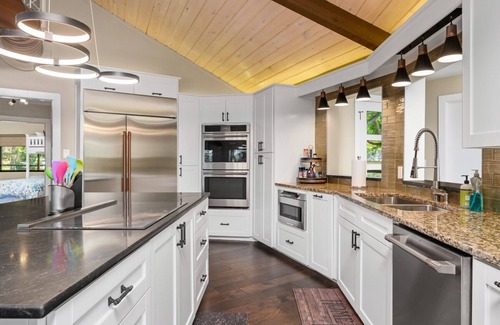Burnet House | Incredible home on constant level Lake LBJ, booking now for the summer of 2024!