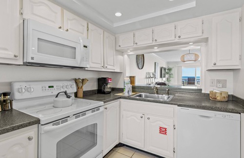 Cocoa Beach Condo | Incredible Ocean View | Heated Pool | 2b/2b | Private Beach Access