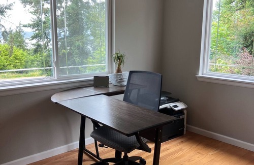 Des Moines House | Incredible Puget Sound 4 Bedroom home w Hot Tubn