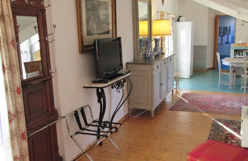 Maisons-Laffitte Apartment | Independent apartment 4 persons 20 mn center PARIS