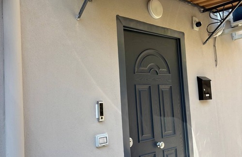 Ercolano House | Independent Apartment 5 minutes walk from the excavations of Herculaneum.