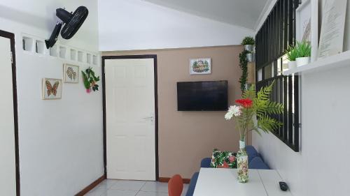 Paramaribo House | Independent garden cottage