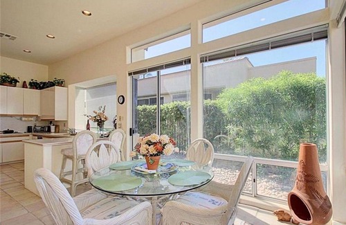 Desert Horizons Condo | Indian Wells 3 bedroom 3 bath Condo in exclusive Desert Horizons Country Club