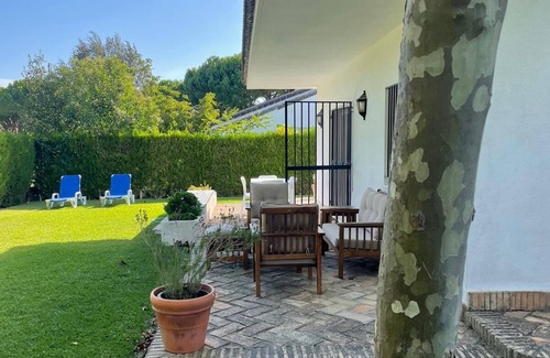Cabo Roche House | Individual villa in Urb. Roche near great beach. WIFI