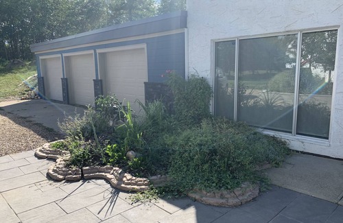 Sherwood Park House | Indoor garden, Acreage