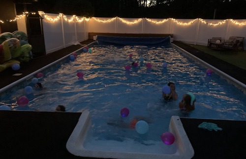 Sherwood Park House | Indoor garden, Acreage