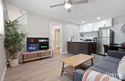 Westfield Apartment | Indulge in Downtown Austin | Apt Near Zilker Park