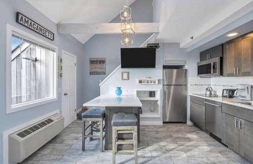 Napeague Apartment | Industrial Inspired Interior 1BR+Loft & Deck view