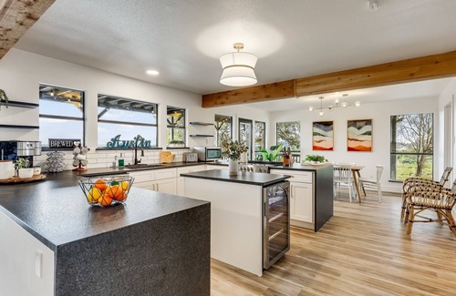 Leander House | Infinity Pool Paradise|10-Acre Hill Country Escape